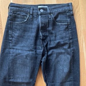 Levi’s Altered 501 Skinny in Grey Distressed Wash